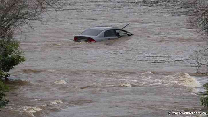 Searchers continue to pump water from Nova Scotia field in search for flood missing