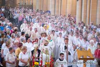 Pontifikalamt der Frauen in Paderborn für geschlechtergerechte Kirche