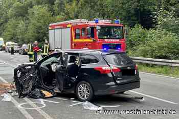 Unfall auf der L776 zwischen Büren und Salzkotten: drei Schwerverletzte
