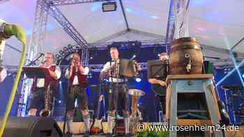 Waginger Musikgruppe spielte im „Sahara Stadion“ auf 