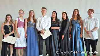 Achtmal die eins vor dem Komma bei den Absolventen der Teisendorfer Mittelschule