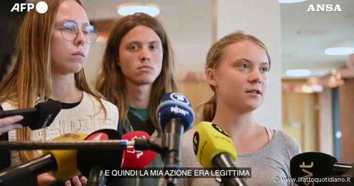 Greta Thunberg multata in Svezia per resistenza alla polizia: “Siamo in emergenza. La mia azione era legittima”