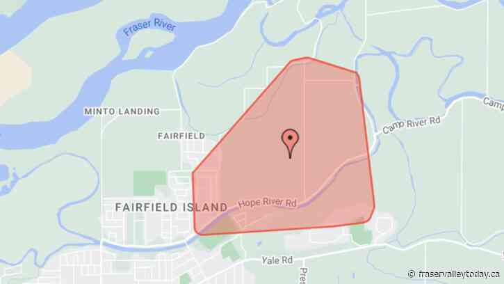 Over 350 customers in Fairfield Island without power due to car crash