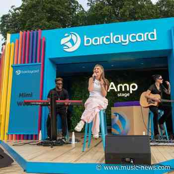 Fans sing Happy Birthday to Mimi Webb during Latitude secret set
