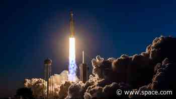 SpaceX targeting July 26 for next Falcon Heavy launch (video)