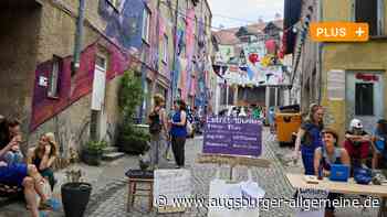 "House of New Realities": Ein Augsburger Haus mit tausend Botschaften