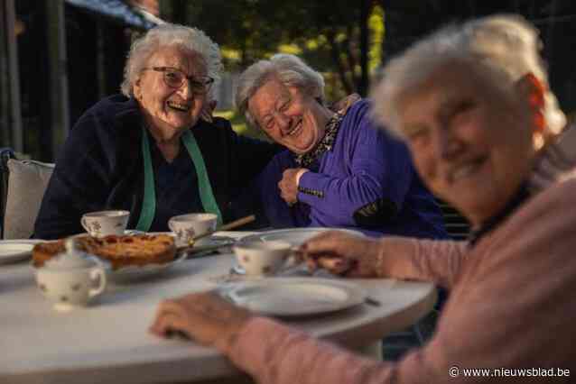 Bewoners en hun familie geven Zorgbedrijf Meetjesland zeer goed rapport: “Met de maximumscore van 100 procent is WZC Ter Hollebeke in Sleidinge beste leerling van de klas”