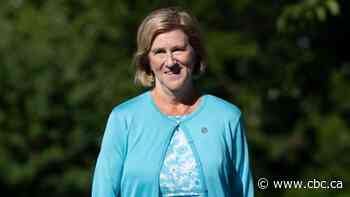 Federal ministers Jaczek, Alghabra not running in next election, opening up spots in cabinet