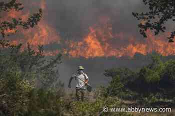 Heat wave returns as Greece grapples with more wildfire evacuations