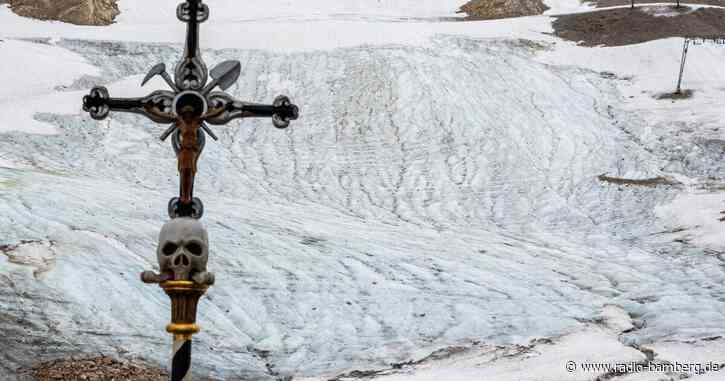 Ökumenische Trauerfeier für sterbenden Zugspitz-Gletscher