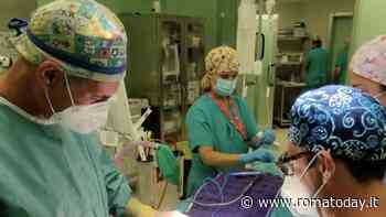 Al San Filippo Neri il primo intervento di recupero dell’udito dopo operazione per tumore del nervo acustico