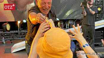 Besonderer Moment bei Konzert von Bruce Springsteen: Zehnjährige aus Jena bekommt Geschenk vom „Boss“