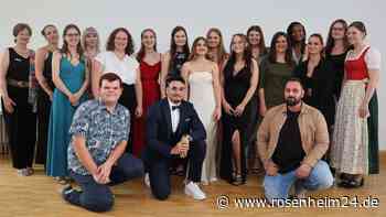 Abschlussfeier der Berufsfachschule für Pflege in Traunstein