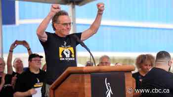 Hollywood actors union holds star-studded rally in Times Square amid strike