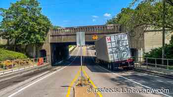 Tractor-trailer stuck in Hampton Boulevard underpass is removed, all lanes back open