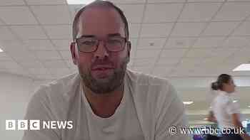 Rhodes: Holidaymaker criticises Tui for flying to fire-hit island