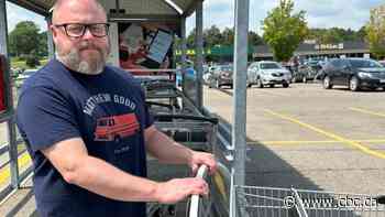 Shopping carts that lock and security gates? Shoppers sound off on retailers' anti-theft tactics