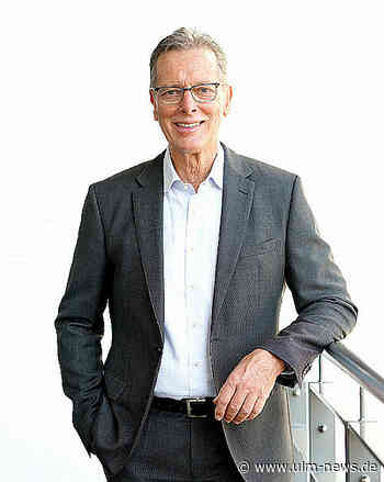 IHK-Präsident Dr. Jan Stefan Roell einstimmig im Amt bestätigt