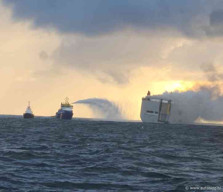 Brand op vrachtschip bij Ameland mogelijk door elektrische auto
