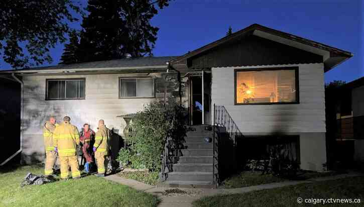2 people killed in southwest Calgary house fire
