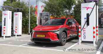 Met je elektrische auto op vakantie? Waarom je daar vanaf 2025 geen stress meer van krijgt