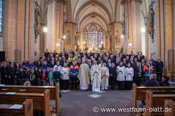 Zweite Blaulichtmesse im Paderborner Dom