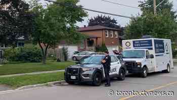 Murder suspect who allegedly killed Toronto police dog was shot by officer while fleeing arrest: SIU