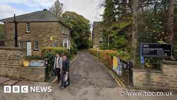 Sheffield university shuts swimming pool over safety concerns