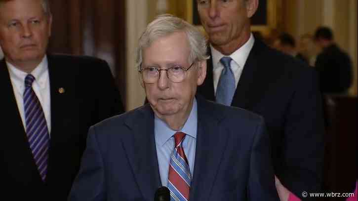 Senate GOP leader McConnell briefly leaves news conference after freezing up mid-sentence