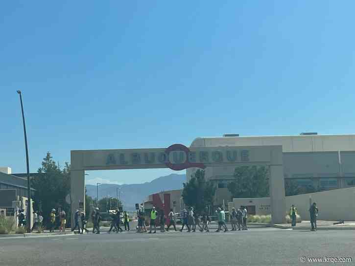 Actors picket outside Netflix studio complex in Albuquerque