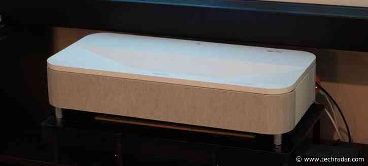 Epson EpiQVision Ultra LS800: a perfect projector for daytime viewing