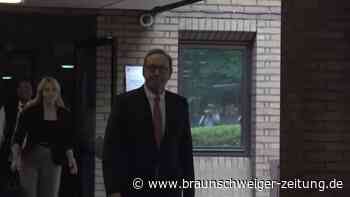 Nach Freispruch: Was wird aus Kevin Spacey?