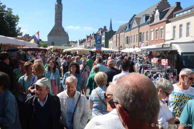 Festiviteiten houden vrijdagmarkt niet tegen