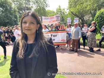 Greenwich mum amongst protesters at Infected Blood Inquiry