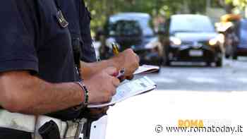 Roma: mangia il verbale dopo aver preso una multa per divieto di sosta