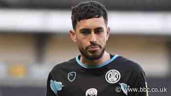 Corey O'Keeffe: Barnsley sign Irish full-back from Forest Green