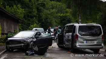 Wilde Verfolgungsjagd mit der Polizei in Österreich – Sieben Menschen bei Unfall verletzt