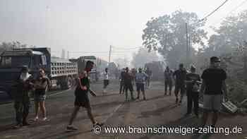 Munitionslager der griechischen Luftwaffe in Flammen