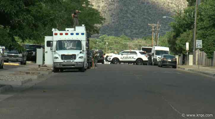 Murder suspect arrested after SWAT standoff in northeast Albuquerque