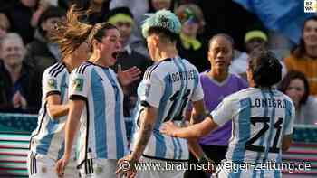 Zwei Tore aufgeholt: Argentinien spielt 2:2 gegen Südafrika