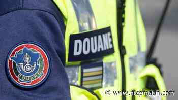 Une passagère péruvienne transportant de la drogue tire sur une douanière à Roissy