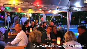 Pool-Party – Lichterglanz verzaubert im Liebenburger Freibad 