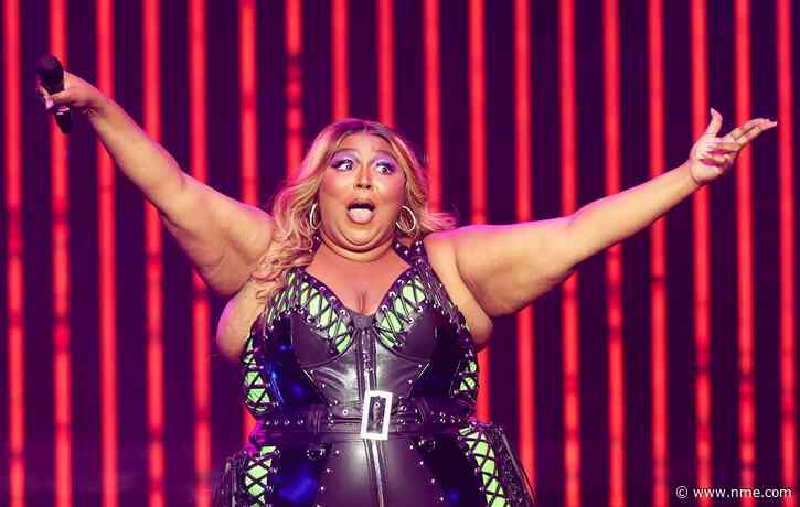 Watch Lizzo play ‘The Lord Of The Rings’ theme in Hobbiton dressed as Legolas