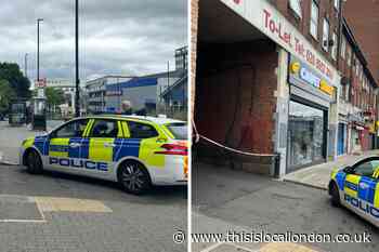 Alleyway cordoned off near to Edgware fatal stabbing scene