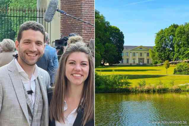 Leven van Kenny en Perrine staat op zijn kop sinds ze ‘Met vier in bed’ wonnen: “We moeten nog meer dan 1.000 mails beantwoorden”