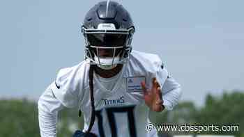 Titans' DeAndre Hopkins chirps detractors after highlight-reel catch in training camp