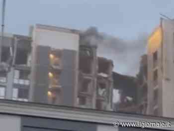 Missile su Dnipro: colpito un condominio. Kiev: "Russia stato terrorista"