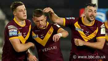 Super League: Huddersfield 19-12 Hull FC - Giants keep faint play-off hopes alive with tense win