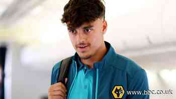 Ollie Tipton: Notts County sign Wolves defender on season-long loan