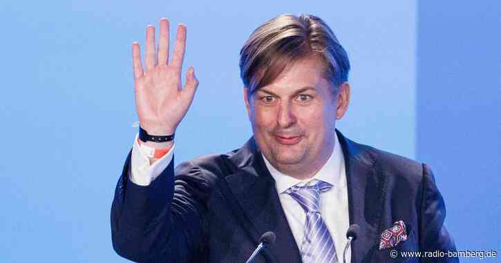 Einstecktuch und Seitenscheitel: AfD-Spitzenkandidat Krah